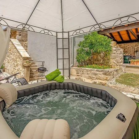 Holiday home Joviraz Zadar