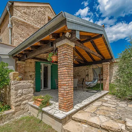 Дом отдыха Joviraz Задар