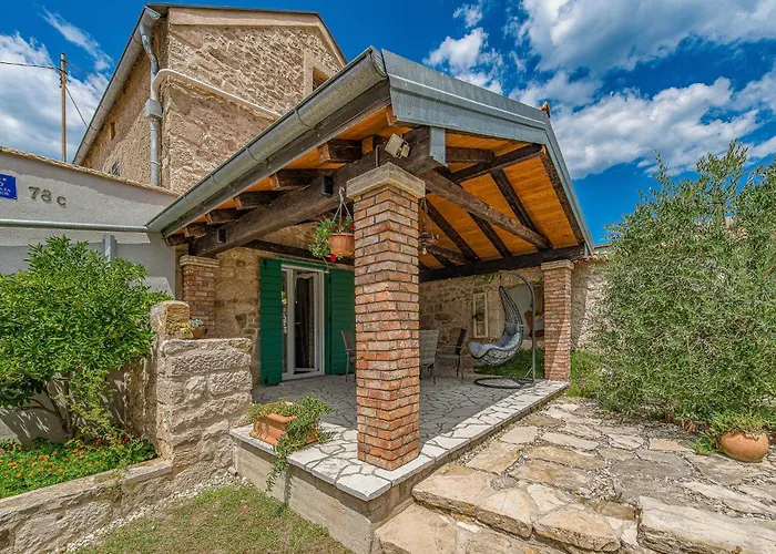 Дом отдыха Joviraz Задар